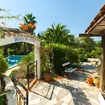 Quinta Achadas - Quartos 3*