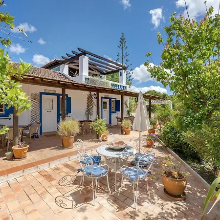 Quinta Achadas - Quartos 3*