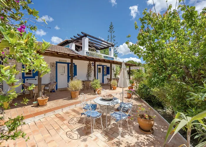 Quinta Achadas - Quartos 3*